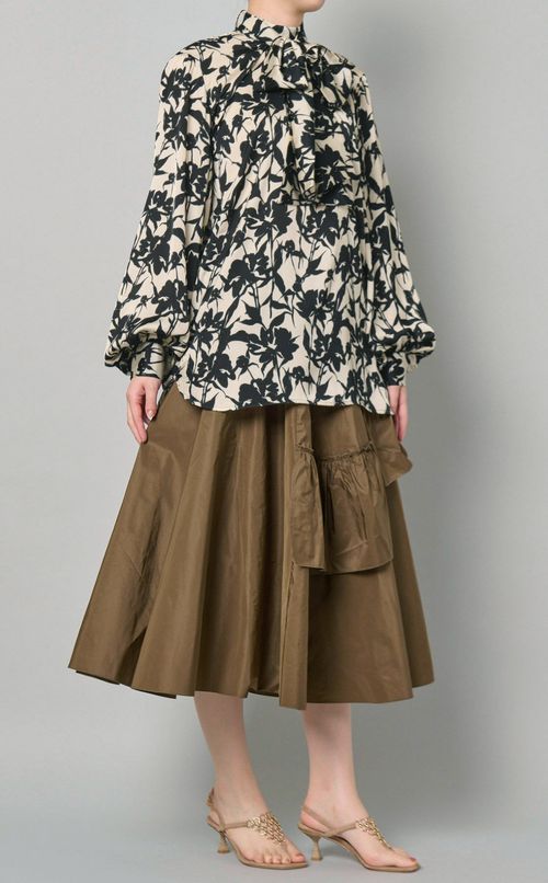 タフタフリルギャザースカート