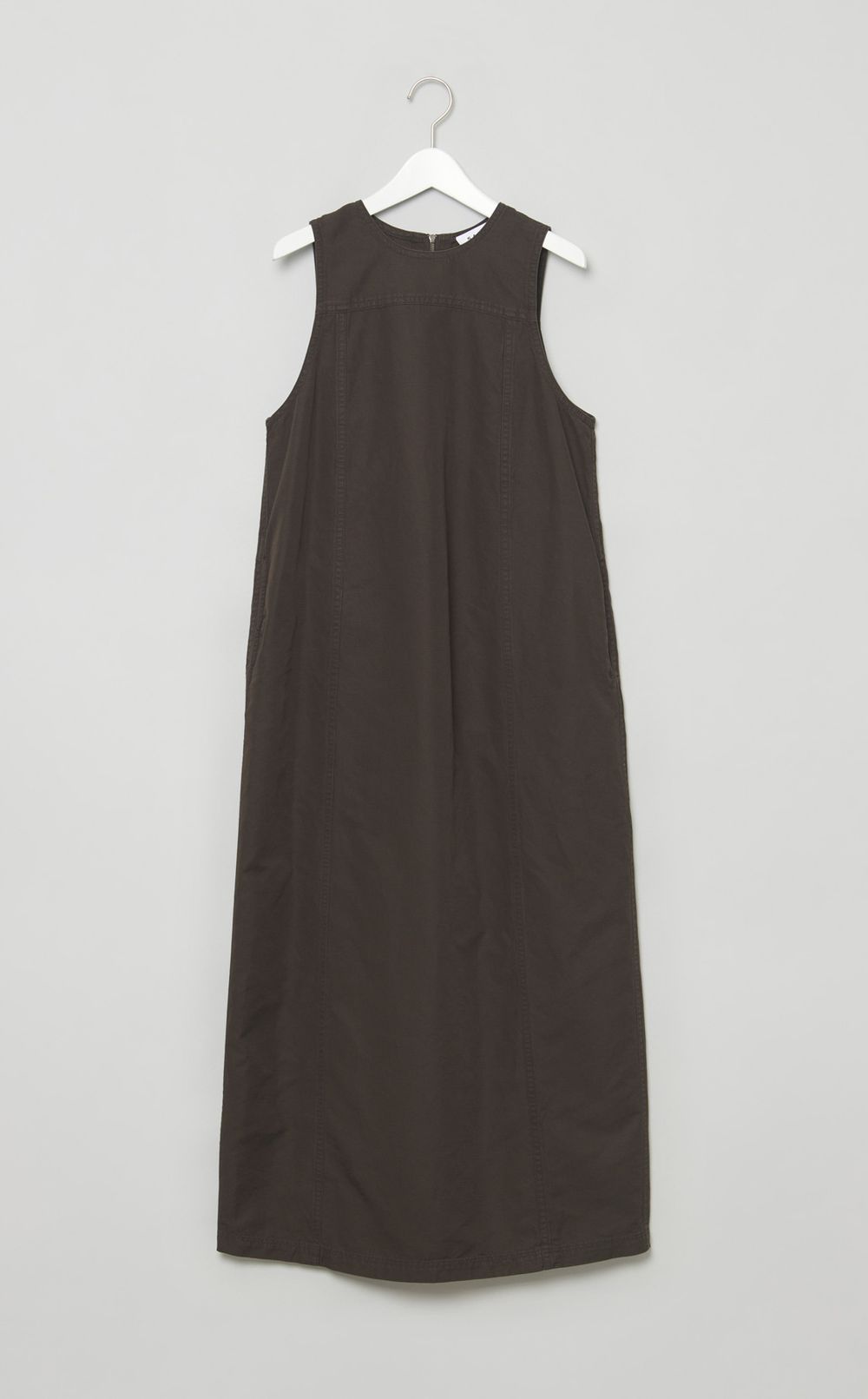 バイオギャバジンノースリーブワンピース