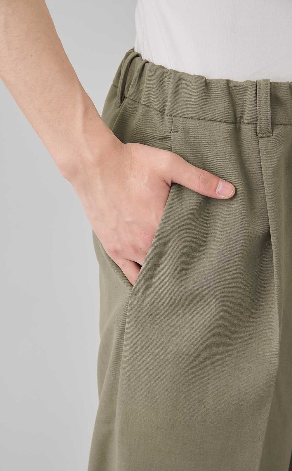 ワンタックストレートパンツ