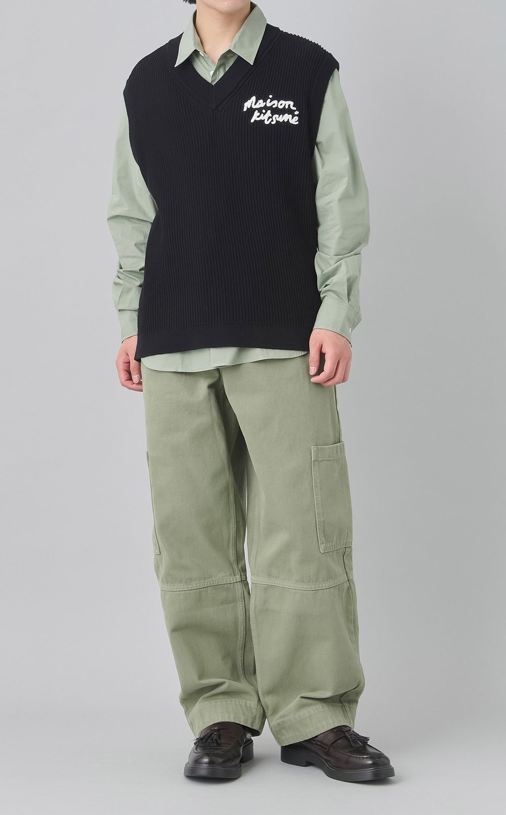 Vネックニットベスト