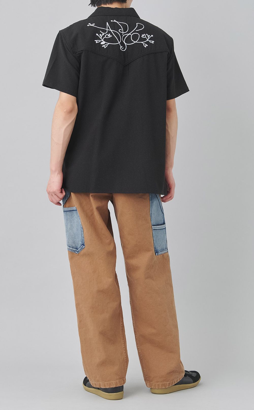 エンブロイダリーショートスリーブシャツ