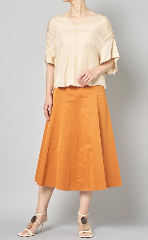 Vネックギャザーフレアブラウス