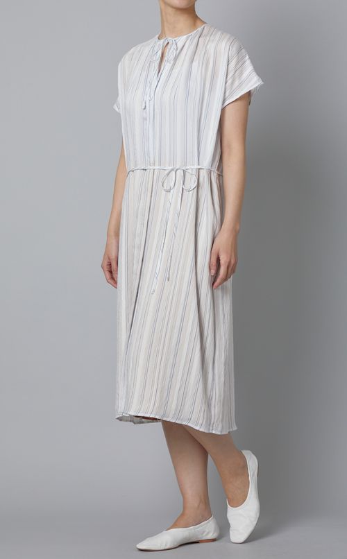 ドレーピーストライプミディワンピース