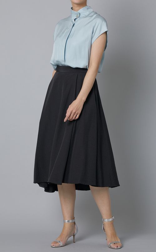 アシンメトリーフレアスカート