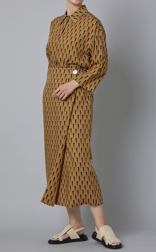 バティック柄ラップスカート