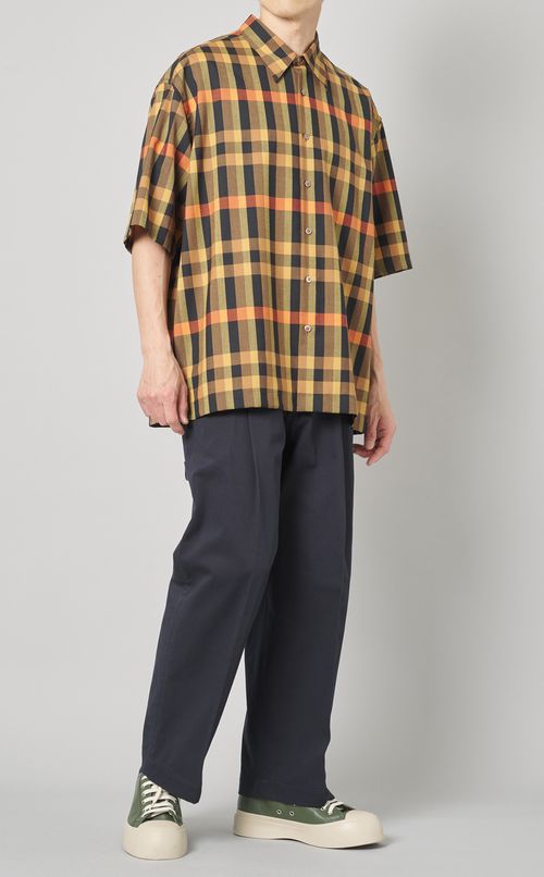 バックシンチワンタックワークパンツ