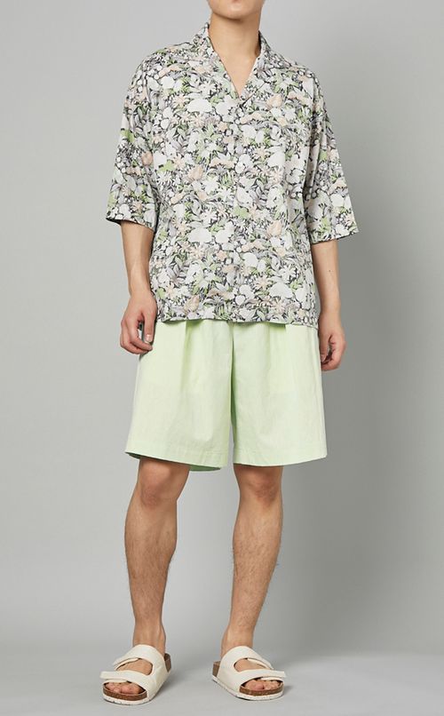 ボタニカルプリントハーフスリーブシャツ
