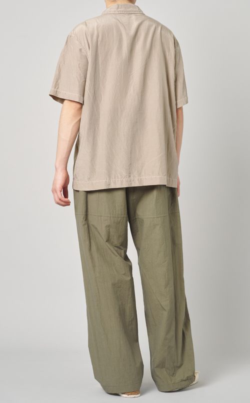 オープンカラーシャツ