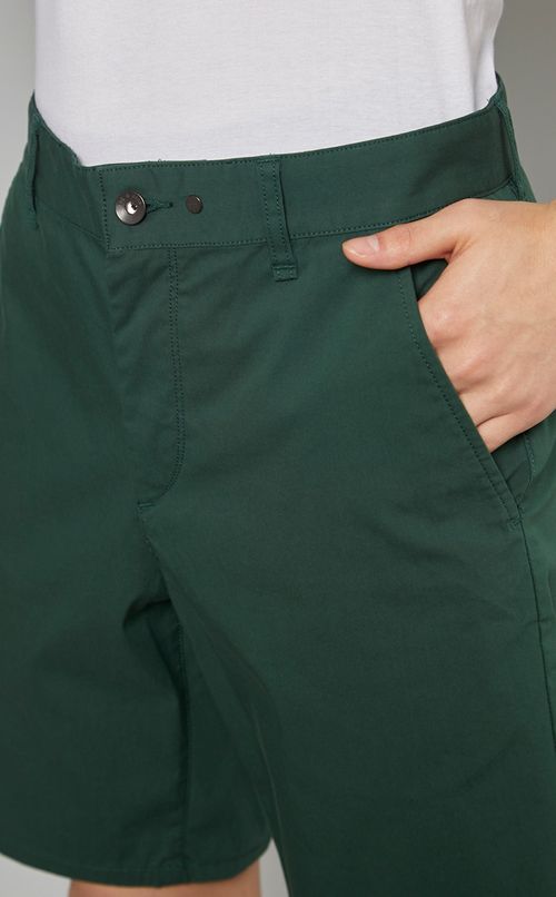 チノショートパンツ