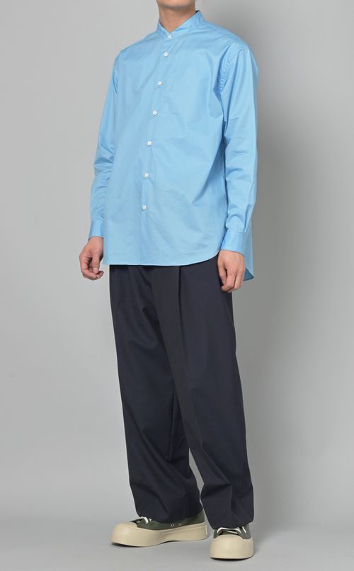 スタンドカラーシャツ