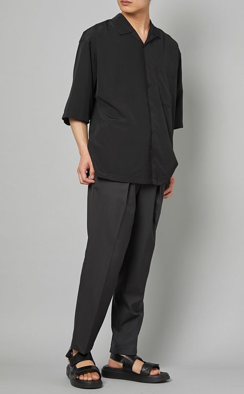 オープンカラーシャツ