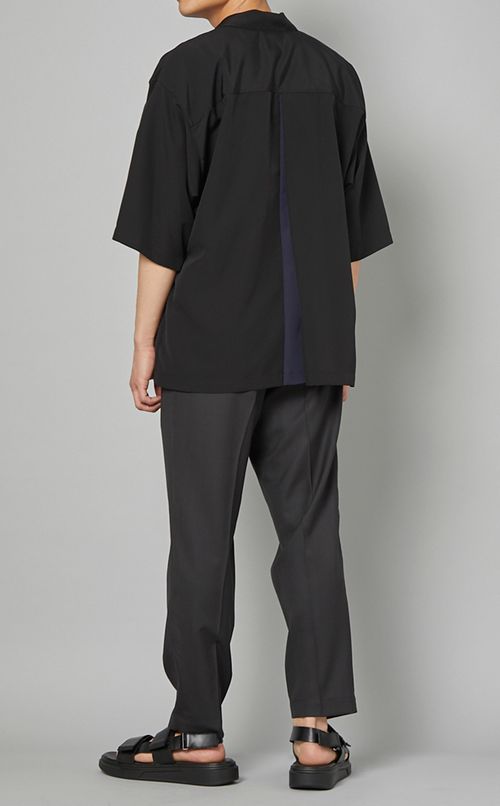 オープンカラーシャツ