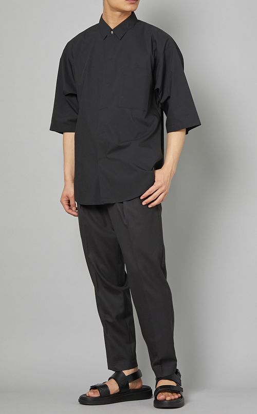 ハーフスリーブシャツ