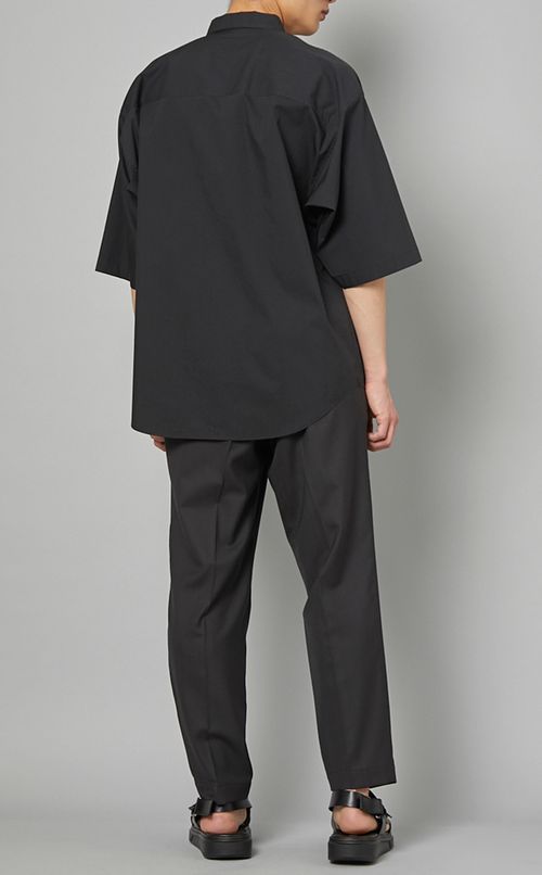 ハーフスリーブシャツ