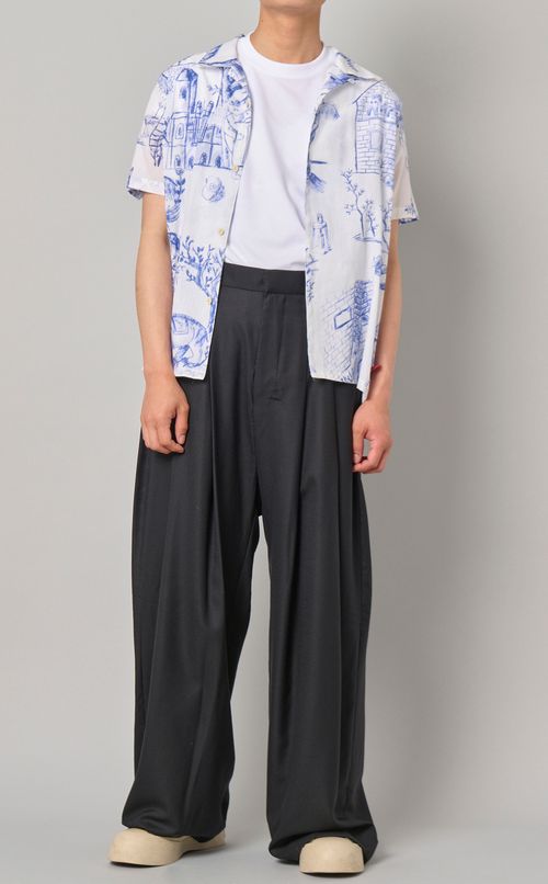 グラフィックショートスリーブシャツ