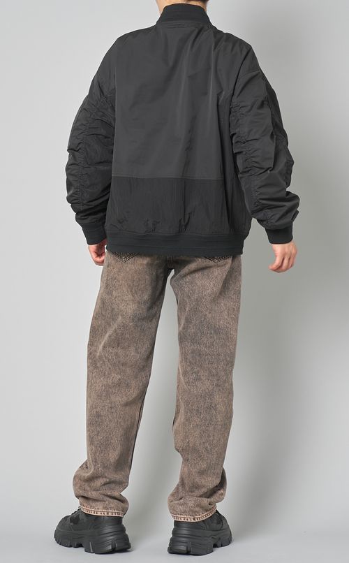リバーシブルボンバージャケット