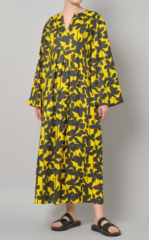 ブラックフラワープリントリネンワンピース