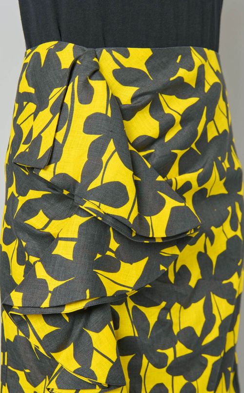 ブラックフラワープリントリネンスカート