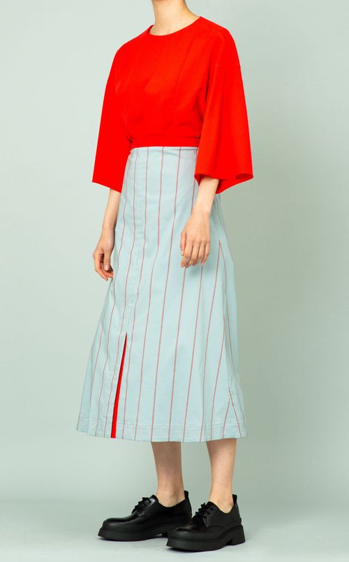 フロントタックTブラウス