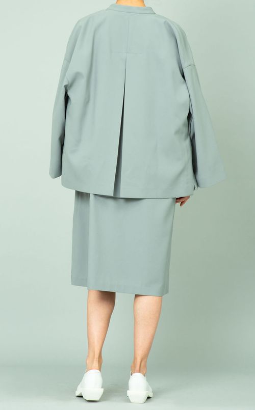 ノーカラードロップショルダージャケット