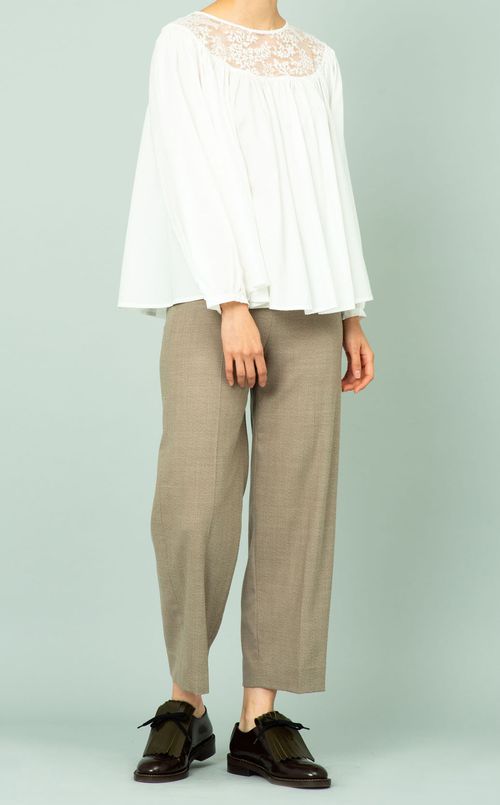 レースフレアブラウス