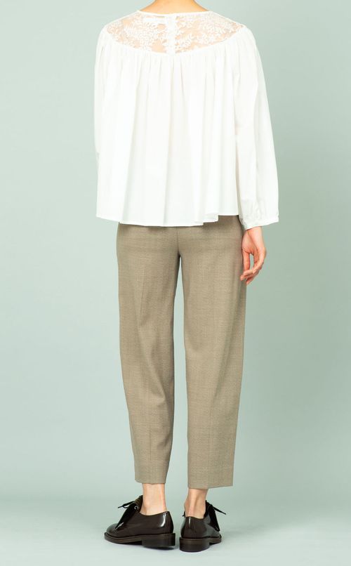 レースフレアブラウス