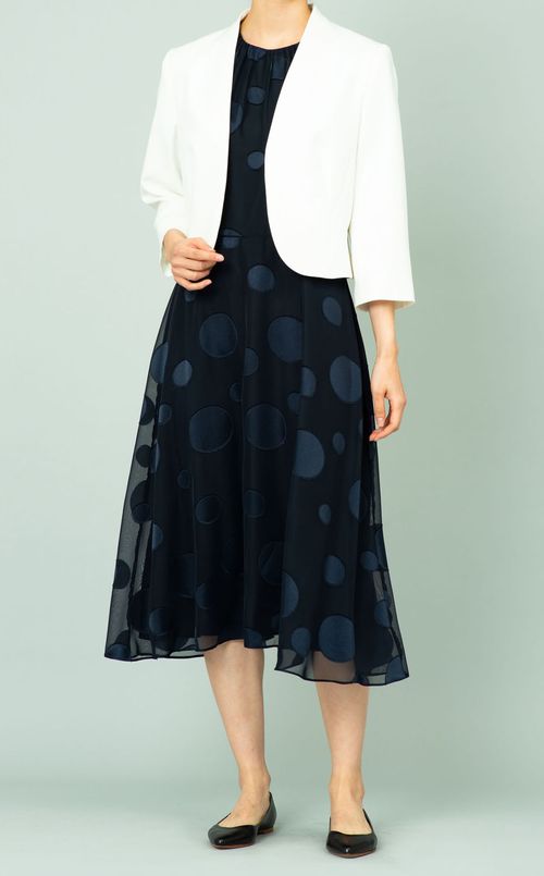 バックぺプラムノーカラージャケット