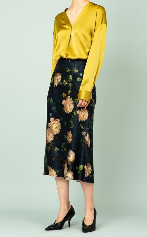 フラワープリントシルクスカート