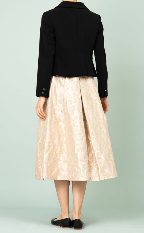 ショートテーラードジャケット