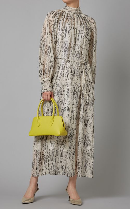 レザーハンドバッグ