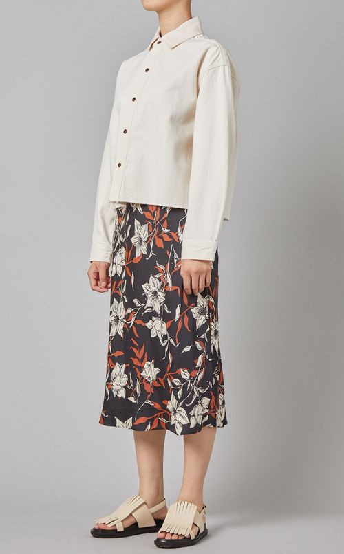 クロップドホワイトデニムオーバーシャツ