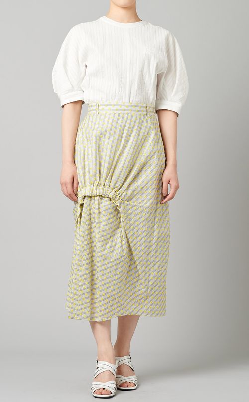 エンブロイダリーギャザースカート