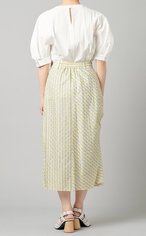 エンブロイダリーギャザースカート