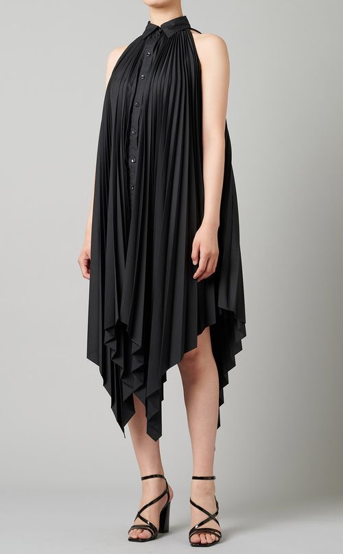 イレギュラーヘムワンピース