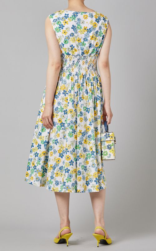 フラワープリントシャーリングワンピース