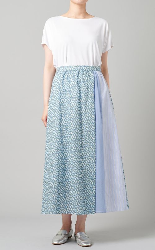 サイドパネル切替フレアスカート