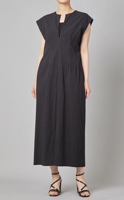 バックVネックロングワンピース