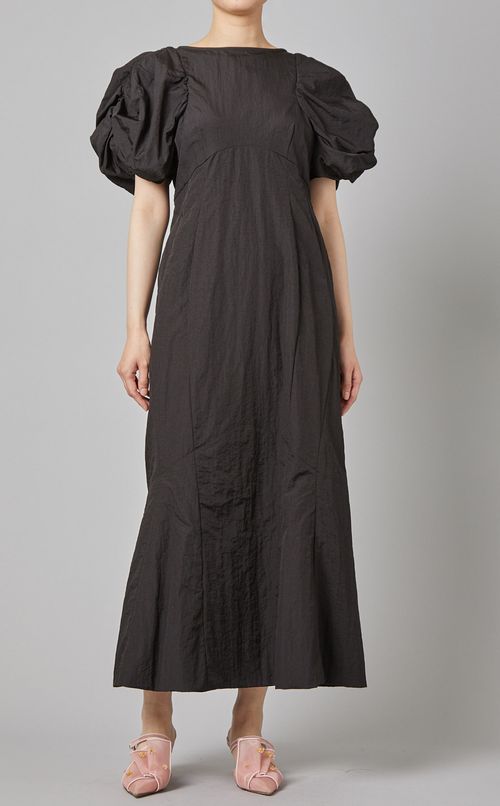 ペプラムデザインパフスリーブワンピース