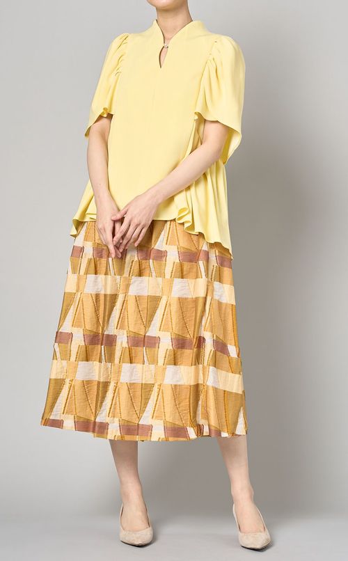 パール付ギャザースリーブブラウス