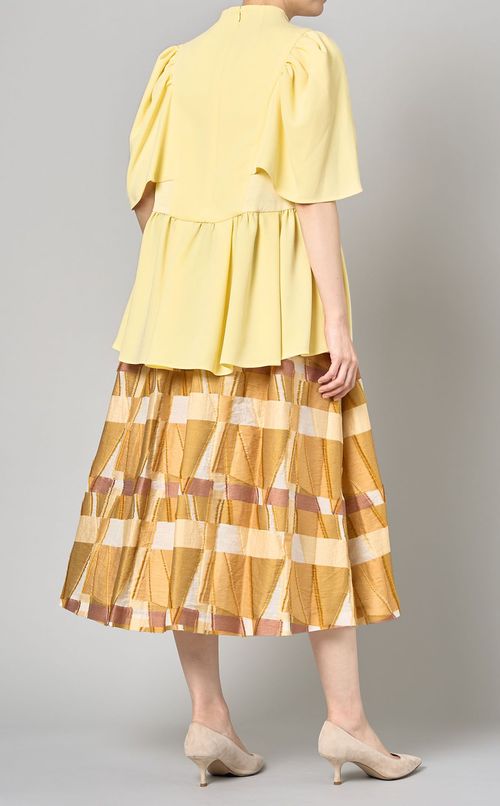 パール付ギャザースリーブブラウス