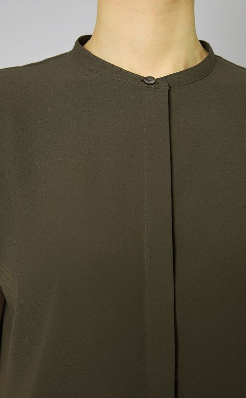 ジョーゼットラッフルスリーブブラウス