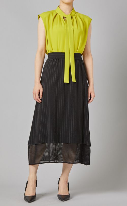 ストライプメッシュヘムスカート