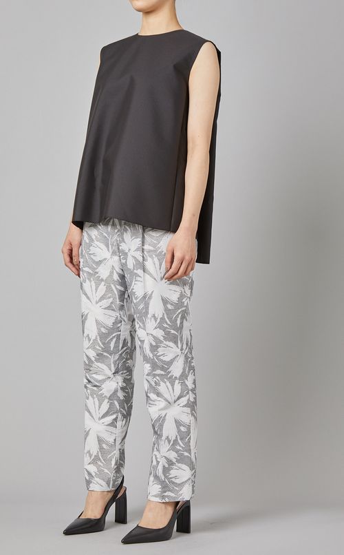 バックタックノースリーブブラウス