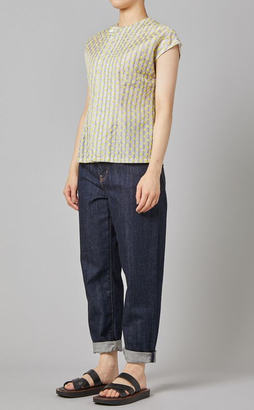 エンブロイダリーノースリーブシャツ