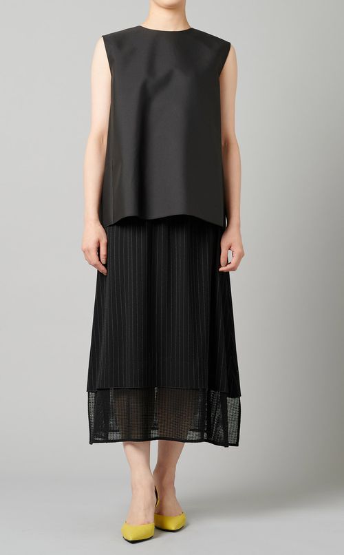 バックタックノースリーブブラウス