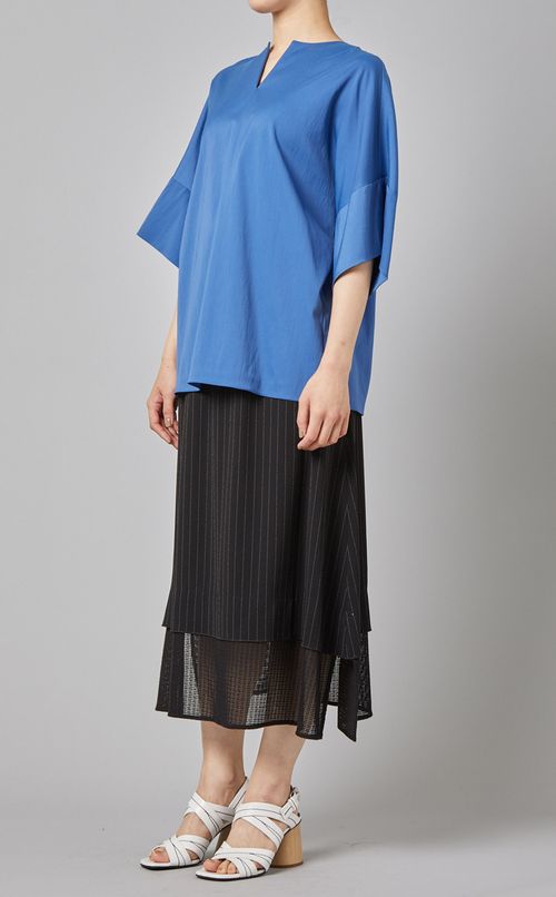 バックサーキュラーブラウス