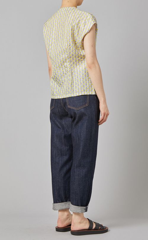 エンブロイダリーノースリーブシャツ