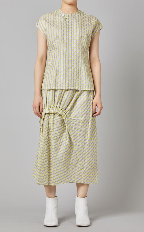 エンブロイダリーノースリーブシャツ