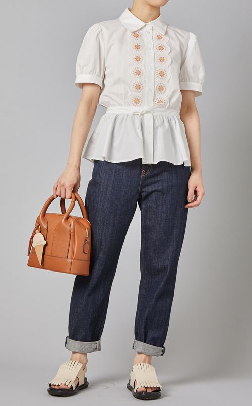 パフスリーブエンブロイダリーシャツ