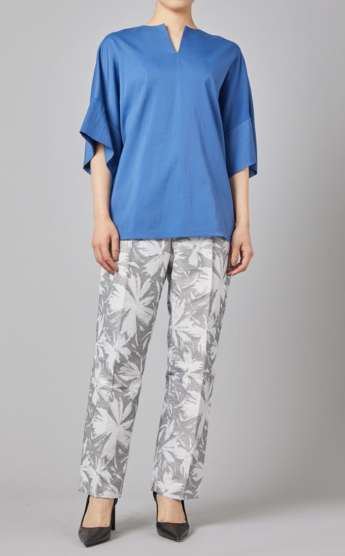 バックサーキュラーブラウス